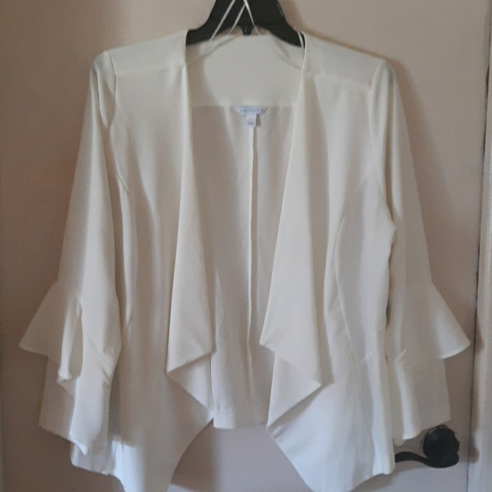 White blazer NWT open flutter collar